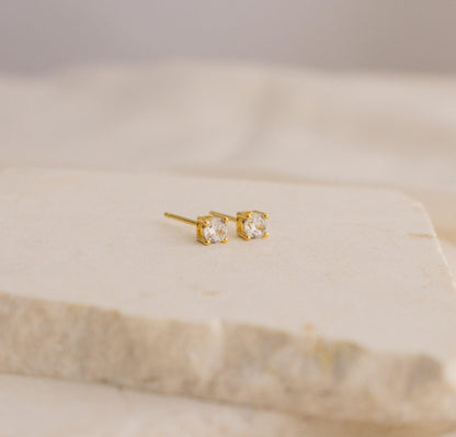 4mm Diamond Minimalist Stud Earrings