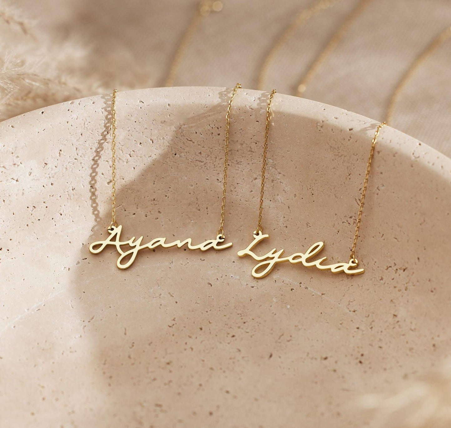 Personalized Minimalist Gold Name Necklace