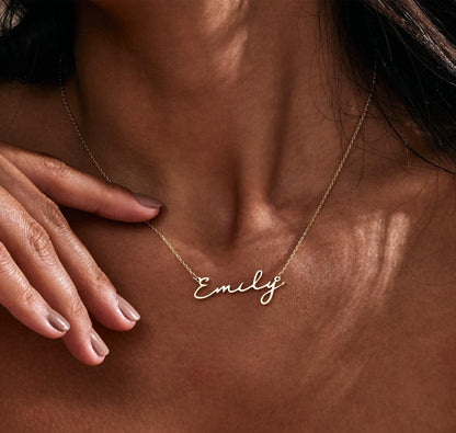 Personalized Minimalist Gold Name Necklace