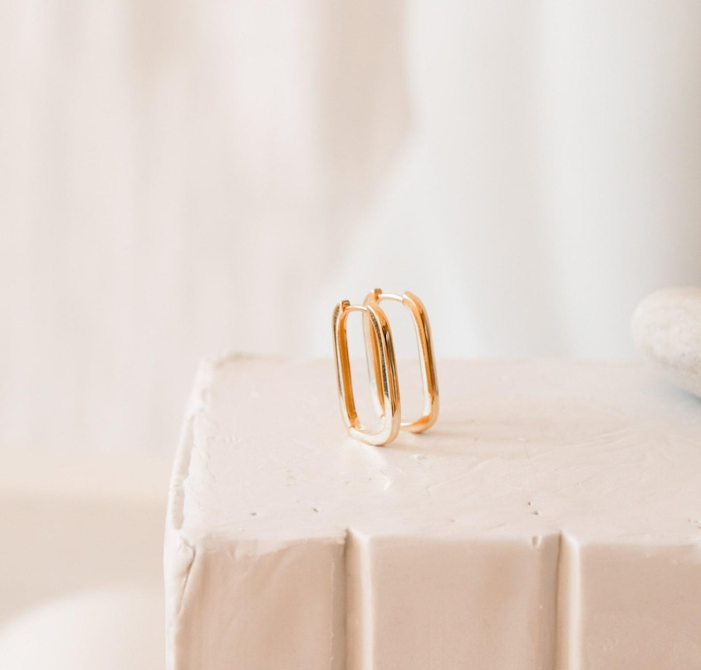 Minimalist Gold Cable Link Hoop Earrings