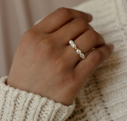 Minimalist Pearl Beaded Ring