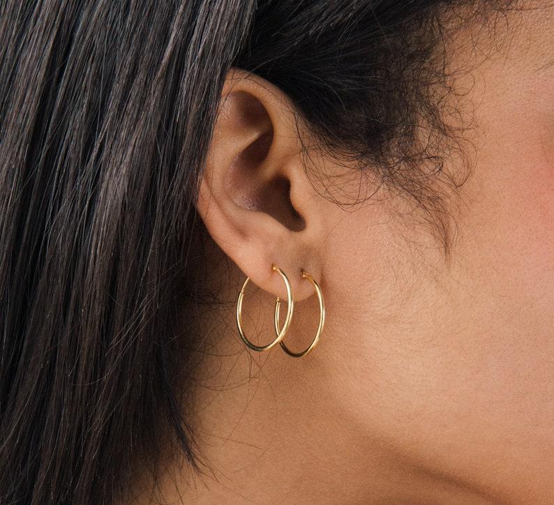 Dainty Gold Hoop Earrings