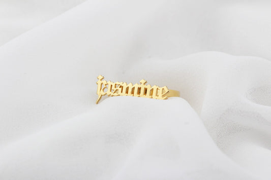 Personalized Silver Gothic Name Ring Design