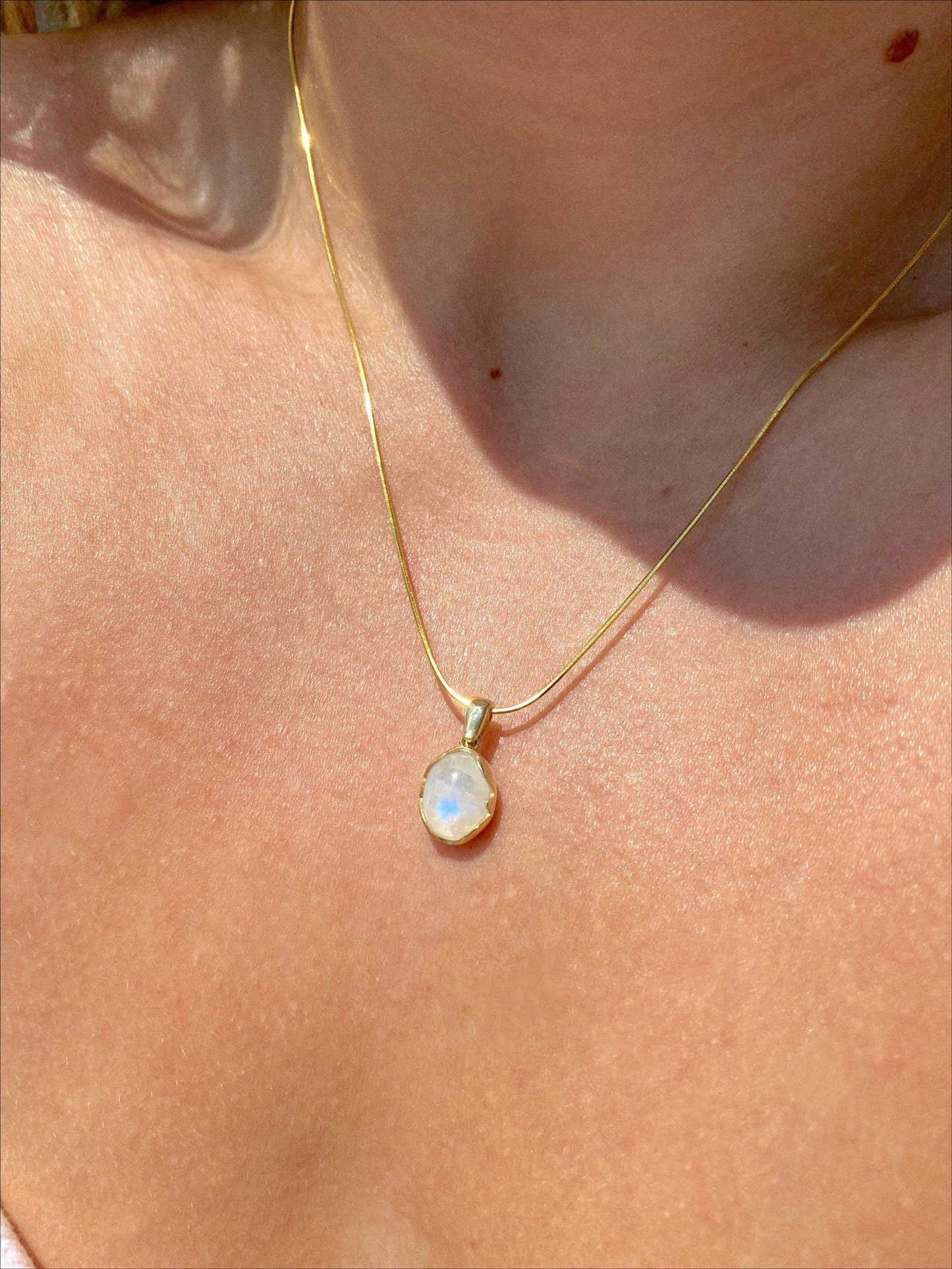 Dainty Moonstone Gemstone Necklace