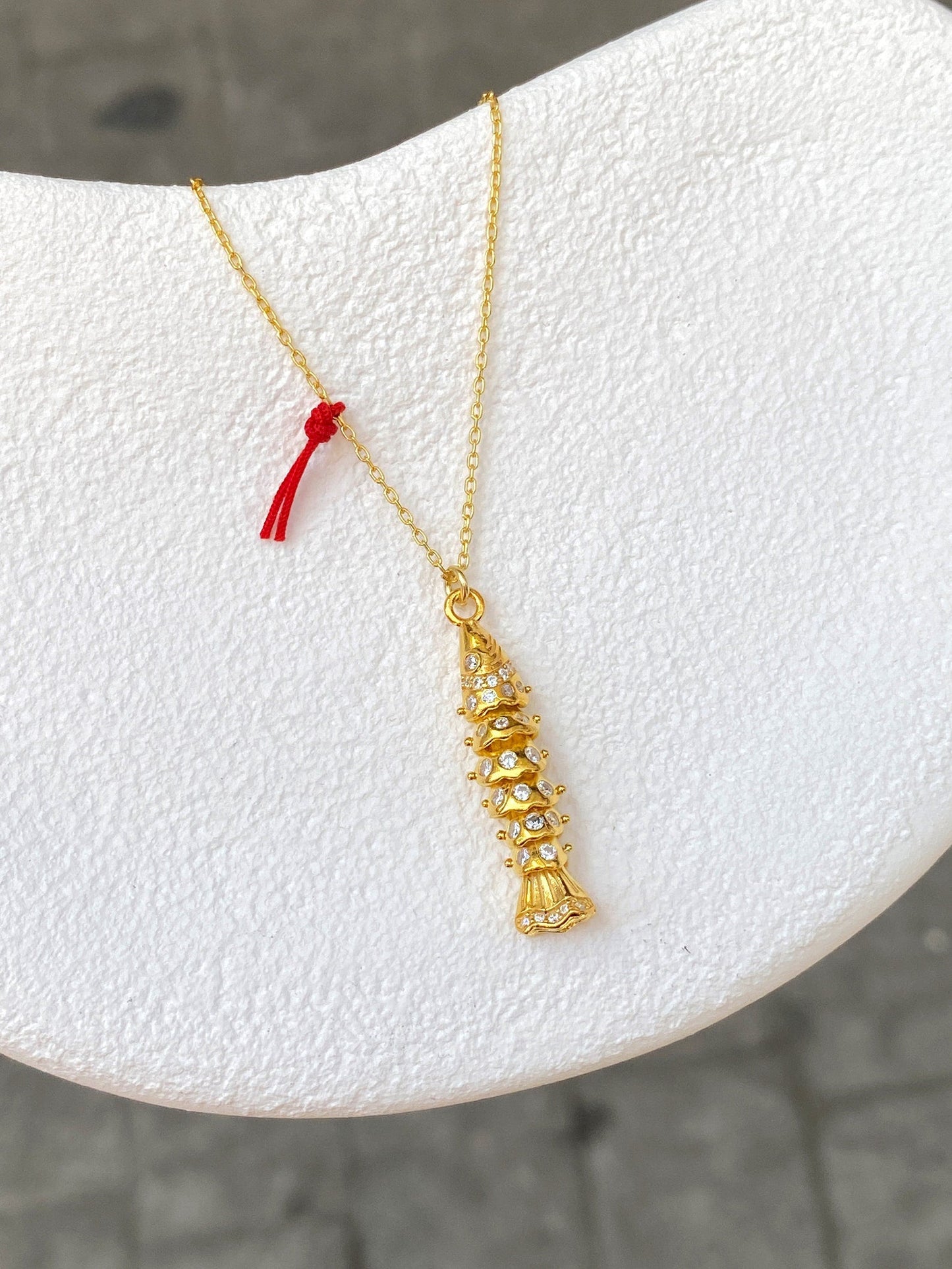 3D Gold Fish Necklace with Movable Charm