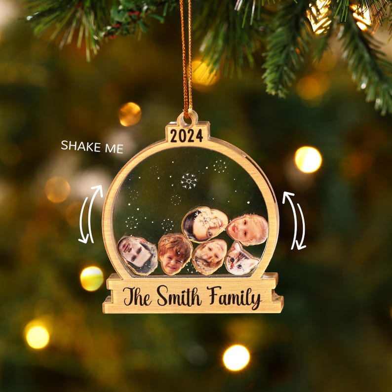 Personalized 4D Family Photo Ornament