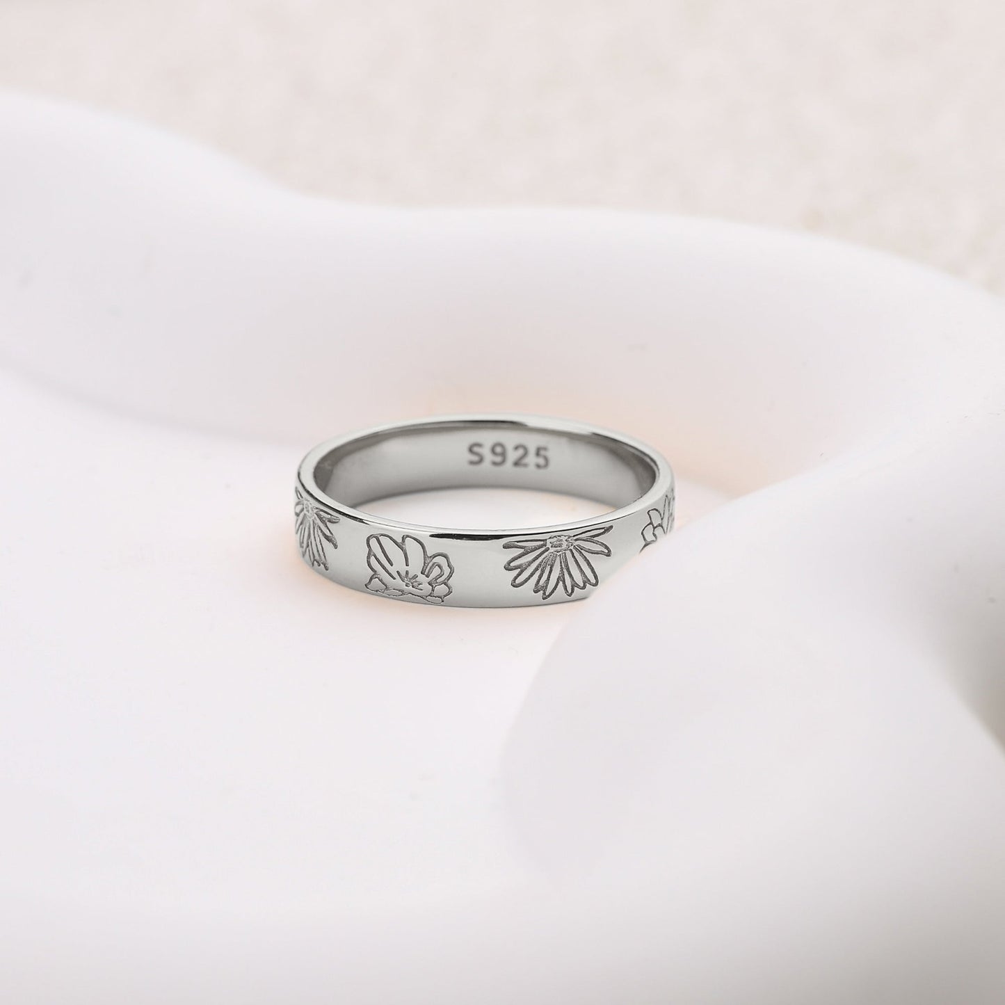 Customized Flower Stamped Ring